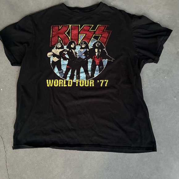Kiss t-shirt - Picture 2 of 5